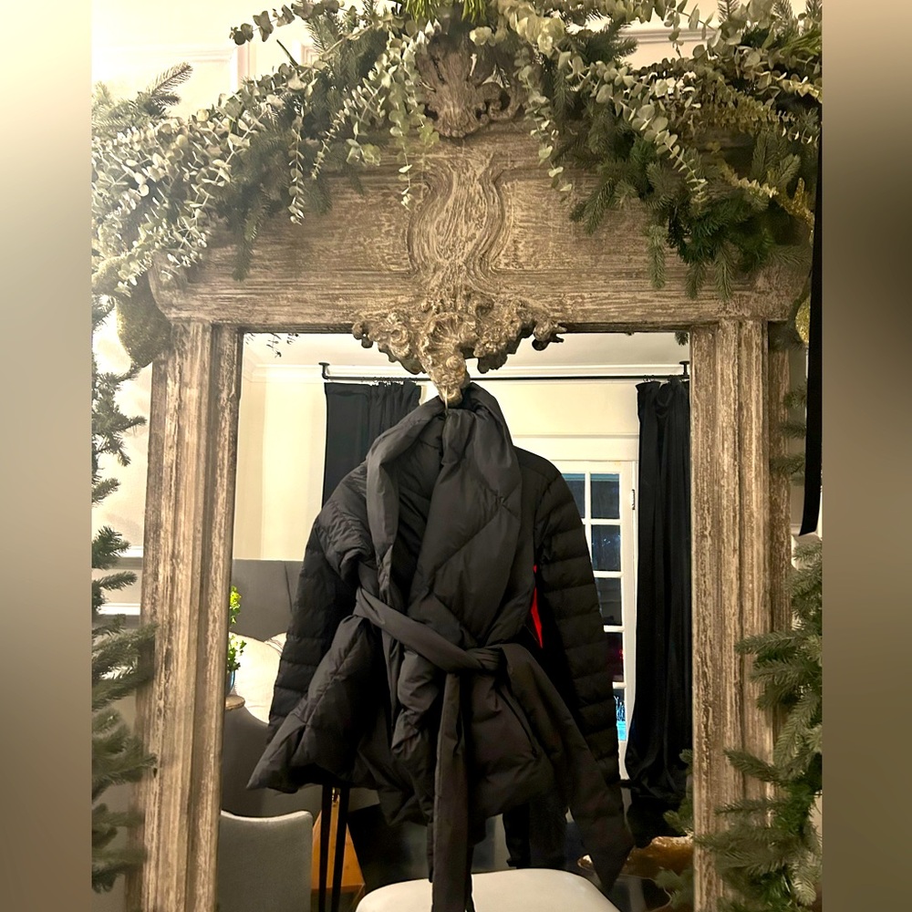 Lululemon Puffer Down Jacket size 6